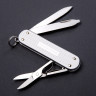 Нож-брелок VICTORINOX CLASSIC ALOX 0.6221.26